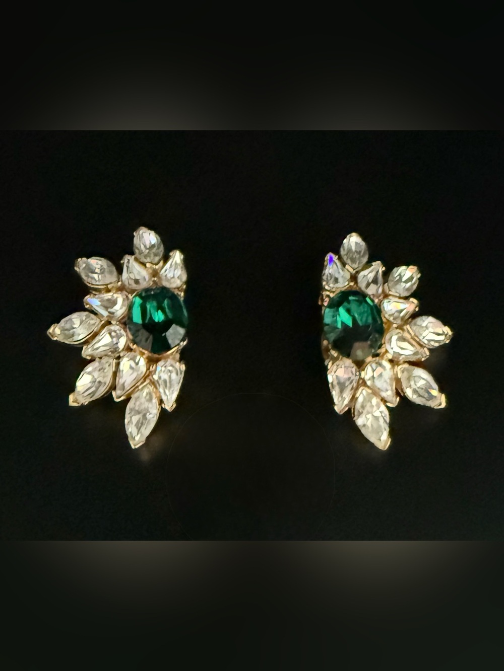 Fabulous Ciner Clip Earrings. Emerald Green Glass & Marquis Shaped Rhinestones.